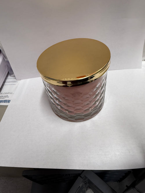 18 ounce slow burning soy candle in sweater weather scent