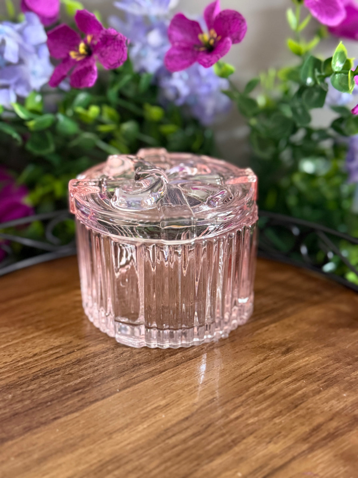 Small pink candle jar with bow