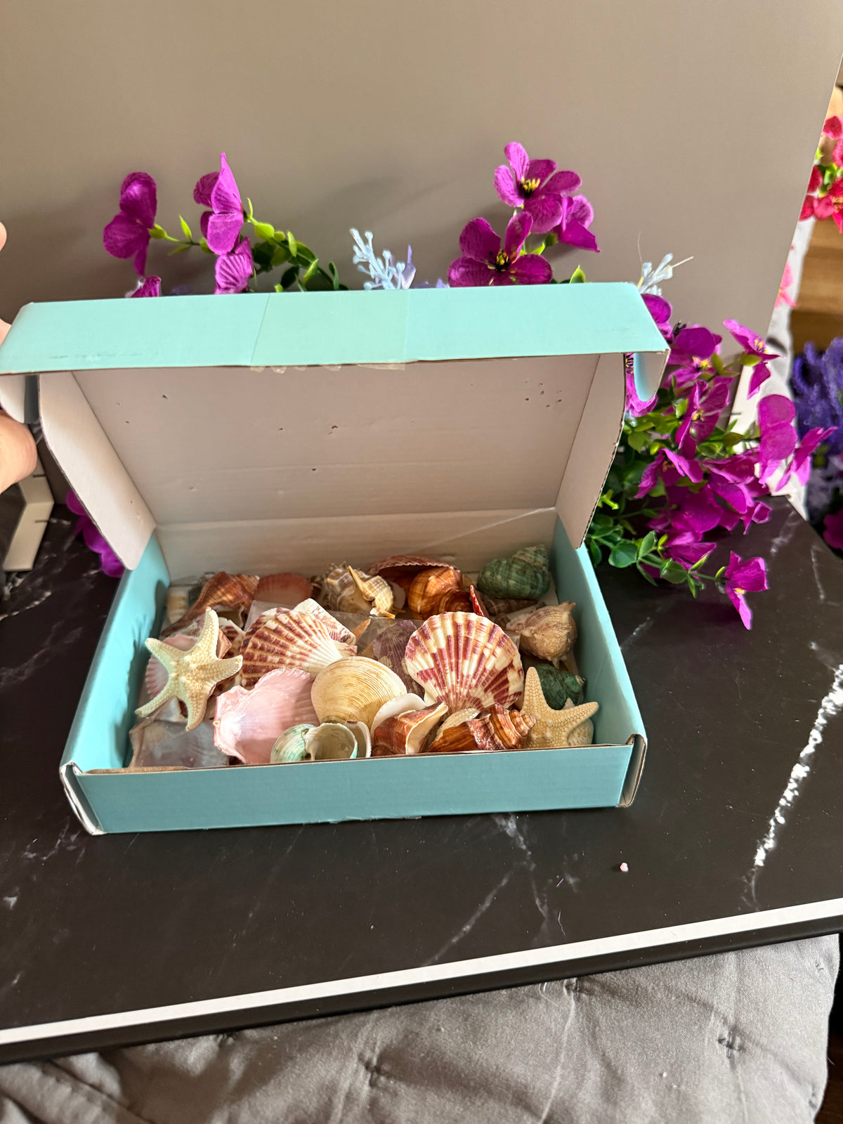Accessories of your choose for your candle